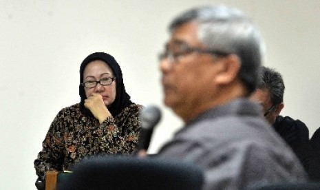 Terdakwa kasus dugaan suap pengurusan sengketa Pilkada Lebak, Banten, Ratu Atut Chosiyah menjalani sidang mendengarkan saksi di Pengadilan Tindak Pidana Korupsi (Tipikor), Jakarta, Kamis (12/6).