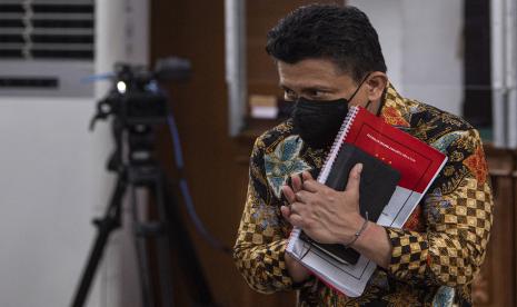 Terdakwa kasus pembunuhan berencana terhadap Brigadir Nopriansyah Yosua Hutabarat serta ?obstruction of justice? atau menghalangi proses hukum, Ferdy Sambo tiba dalam sidang lanjutan di Pengadilan Negeri Jakarta Selatan, Jakarta, Senin (17/10/2022). Sidang lanjutan tersebut beragendakan pembacaan eksepsi atau nota keberatan terhadap dakwaan Jaksa Penuntut Umum. 