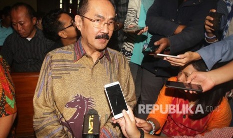 Terdakwa kasus perintangan penyidikan kasus korupsi KTP elektronik, Fredrich Yunadi bersiap mengikuti sidang tuntutan di Pengadilan Tipikor, Jakarta, Kamis (31/5). 