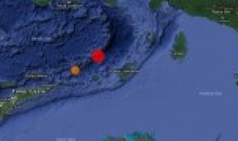 Terjadi dua kali gempa di Laut Banda yang terasa hingga ke Darwin dalan kurun waktu 12 jam.