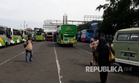 Terminal Cicaheum, pada H-4 ini masih lengang, Rabu (21/6). Karena, dibandingkan tahun lalu, penumpang yang akan mudik di terminal Cicaheum mengalami penurunan hingga 16 persen.  