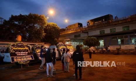  Terminal Kampung Melayu masih ditutup pascaledakan bom, Jakarta, Kamis (25/5).