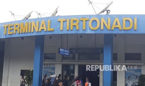 Terminal Tirtonadi Solo