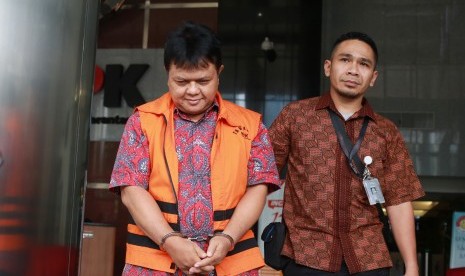 Hakim (nonaktif) Pengadilan Negeri Semarang Lasito (kiri) 