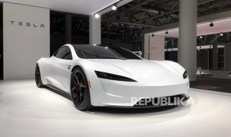 pakar-mobil-terbang-tesla-kecil-kemungkinan-diproduksi-massal