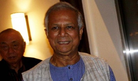 The Bangladeshi banker Muhammad Yunus and Grameen Bank, receive Novel Prize 2006 