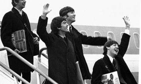 The Beatles saat tiba di Amerika Serikat untuk kali pertama.