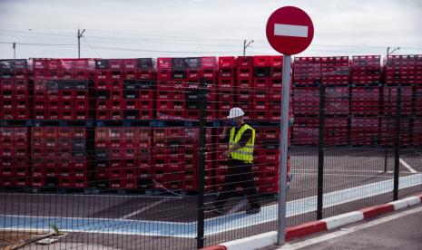 The Coca-Cola Company mengumumkan untuk menarik kembali beberapa produknya karena ada kesalahan pemasangan label.