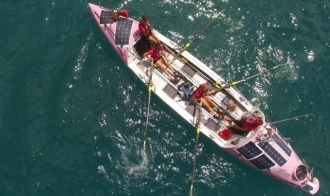 The Coxless Crew, kelompok perempuan pertama yang mendayung lautan Pasifik. 