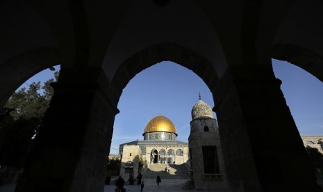 3 peristiwa besar terjadi di Yerusalem salah satunya penaklukkan Islam. Dome Of The Rock di Yerusalem.