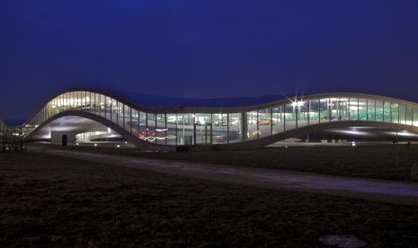 The Ecole Polytechnique Federale de Lausanne Learning Center (file)