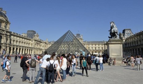 The Louvre akan buka setiap hari