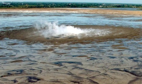 Mud flood in Sidoarjo, East Java