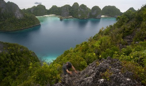 The scenery of Raja Ampat in West Papua, Indonesia (illustration)  