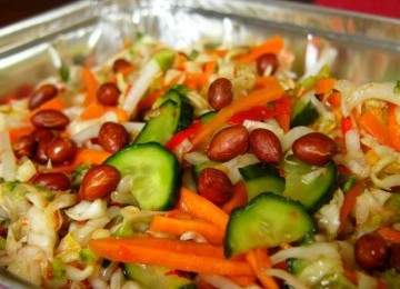 The tasty asinan or Indonesian salad (illustration).