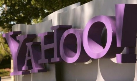 Logo Yahoo di kantornya di Sunnyvale, Kalifornia.