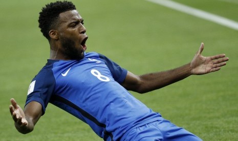 Thomas Lemar ketika merayakan golnya ke gawang Belanda pada kualifikasi Piala Dunia Grup A di Stade de France, Paris, 31 Agustus 2017.