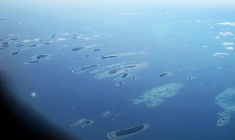 Thousand Islands in Jakarta is seen from an airplane. (illustration)  