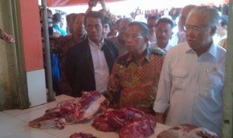 Tiga menteri sidak di pasar Cianjur.