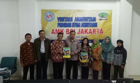 Tim Assesor bersama pimpinan AMK BSI Jakarta.