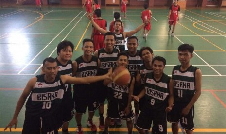 Tim Bisaka (UKM Bola Basket BSI).