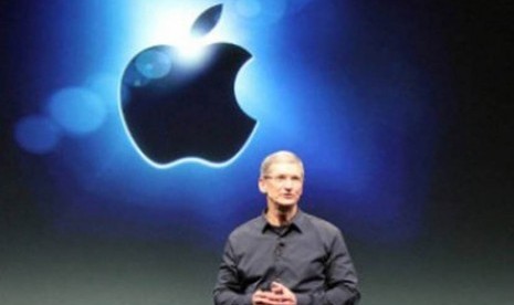 Tim Cook dalam acara WWDC di San Fransisco