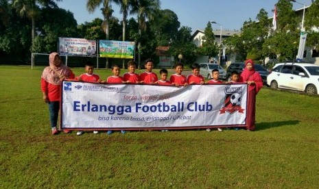 Tim Erlangga Merah.