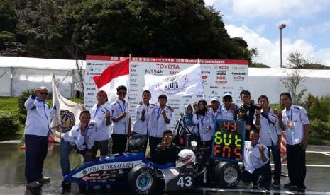  Tim Garuda Universitas Negeri Yogyakarta (UNY) di Student Formula Japang 2018.