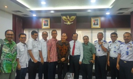 Tim HPN bersama Menteri Perhubungan Budi Karya Sumadi.