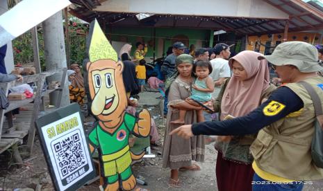 Tim internal dari BPBD Kalimantan Selatan saat memberikan edukasi mitigasi bencana.