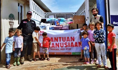 Tim Kemanusiaan ACT Mendistribusikan Bantuan ke Suriah