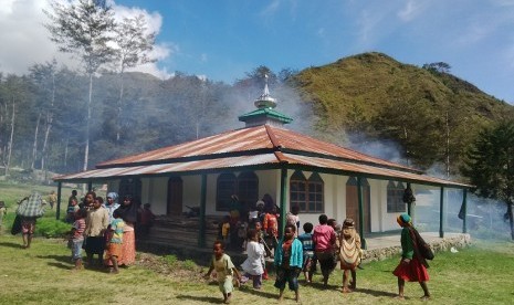 Kampung Muslim pedalaman Papua.