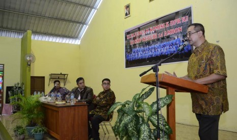 Tim Kunker Komisi X meninjau SMP,SMK,SMA Negeri unggulan di Maluku, Sabtu (30/7).