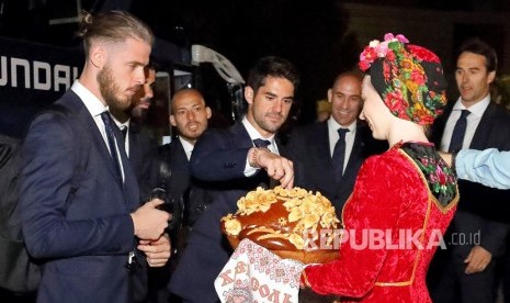 Tim nasional  Spanyol tiba di bandara internasional Pashkovsky di kota Krasnodar, Rusia, Kamis (7/6).