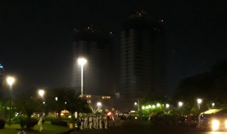 Tim pengamanan Reuni Aksi 212 sudah mulai berdatangan di lapangan Monumen Nasional (Monas), Sabtu (2/12) dini hari.