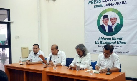 Tim RINDU menggelar konferensi pers di Sabuga, Bandung, Kamis (8/2). Foto: Dedi Junaedi/Republika