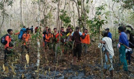 Tim Sar gabungan berhasil menemukan warga Dasan Geang, Kelurahan Kumbasari, Kecamatan Selong, Kabupaten Lombok Timur, Nusa Tenggara Barat (NTB), Awan (35) yang dilaporkan hilang saat berburu di Bukit Desa Sambelia, Kecamatan Sambelia, Lombok Timur, NTB, Senin (9/10).