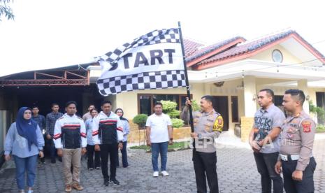 Tim Sepeda Tour of Kemala 2025 Polres Indramayu dilepas menuju Yogyakarta, Kamis (13/2/2025). 