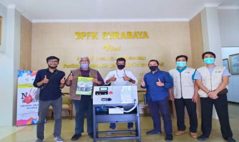 Tim Ventilator Departemen Teknik Fisika Institut Teknologi Sepuluh Nopember (ITS) merancang Emergency Ventilator ITS (E-VITS) untuk membantu tenaga medis dalam menangani perawatan pasien Covid-19