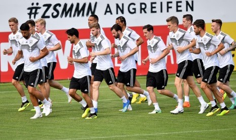 Timnas Jerman berlatih di Eppan, South Tyrol, Italia, menjelang keberangkatan ke Rusia.