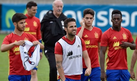 Timnas Spanyol melakukan pemusatan latihan di Schruns, Austria, pada 27 Mei 2016. 