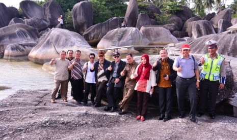 Timwas Pembangunan Perbatasan DPR RI meninjau salah satu destinasi wisata Alif Stone Park.