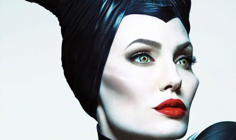 Tokoh penyihir dalam film Sleeping Beauty, Maleficent, yang dipernakan Aktris Angelina Jolie