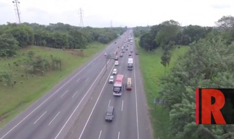 Tol Cikampek KM 45.