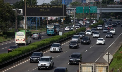 Tol Jakarta Outer Ring Road (JORR).