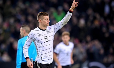 Toni Kroos(EPA-EFE/SASCHA STEINBACH)