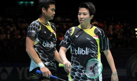 Tontowi Ahmad dan Liliyana Natsir di final Yonex All England Open 2015.