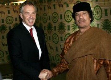 Tony Blair dan Moammar Gaddafi tahun 2007