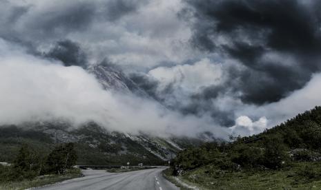 Apakah bencana ekstrem seperti angin puting beliung dan tornado ada kaitannya dengan perubahan iklim?