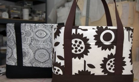 Tote bag